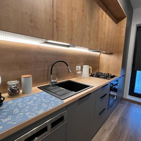 High-Rise Luxury Apartment With Free Parking Bucharest Luaran gambar