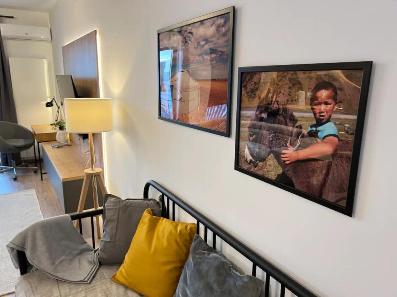 High-Rise Luxury Apartment With Free Parking Bucharest Luaran gambar
